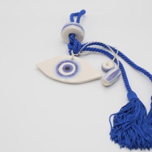 Μάτι λευκό με φούντα