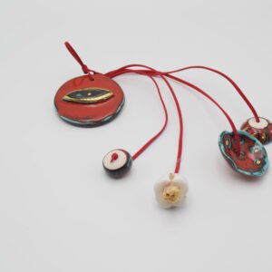 Μάτι κόκκινο στρογγυλό μεσαίο